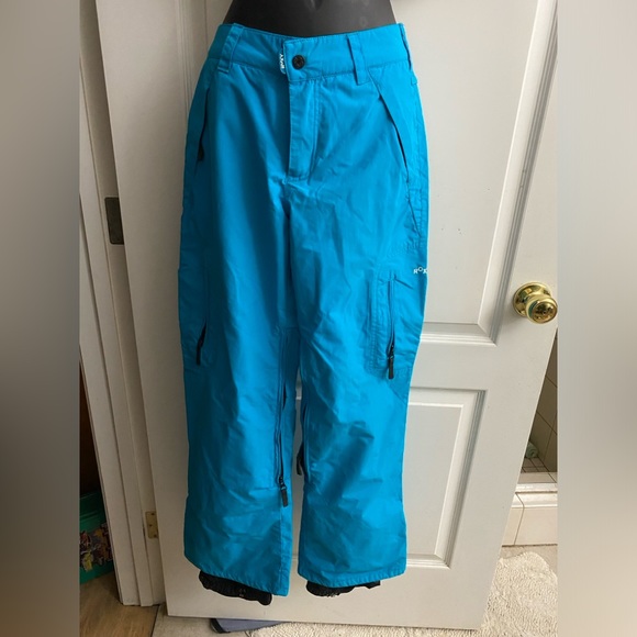 Roxy women XS insulated snow pants . New no tags, I’m 5’2 fits length perfectly - Picture 3 of 4